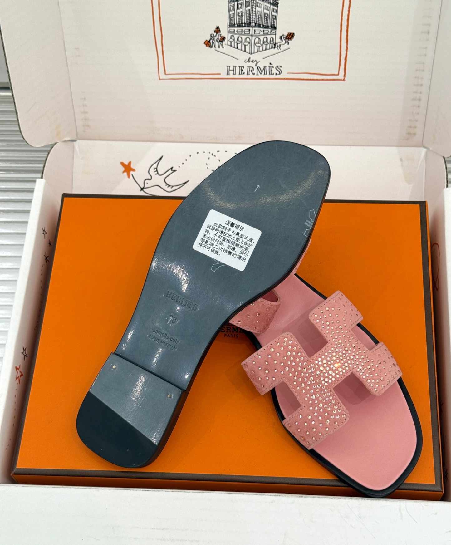 Oran sandal