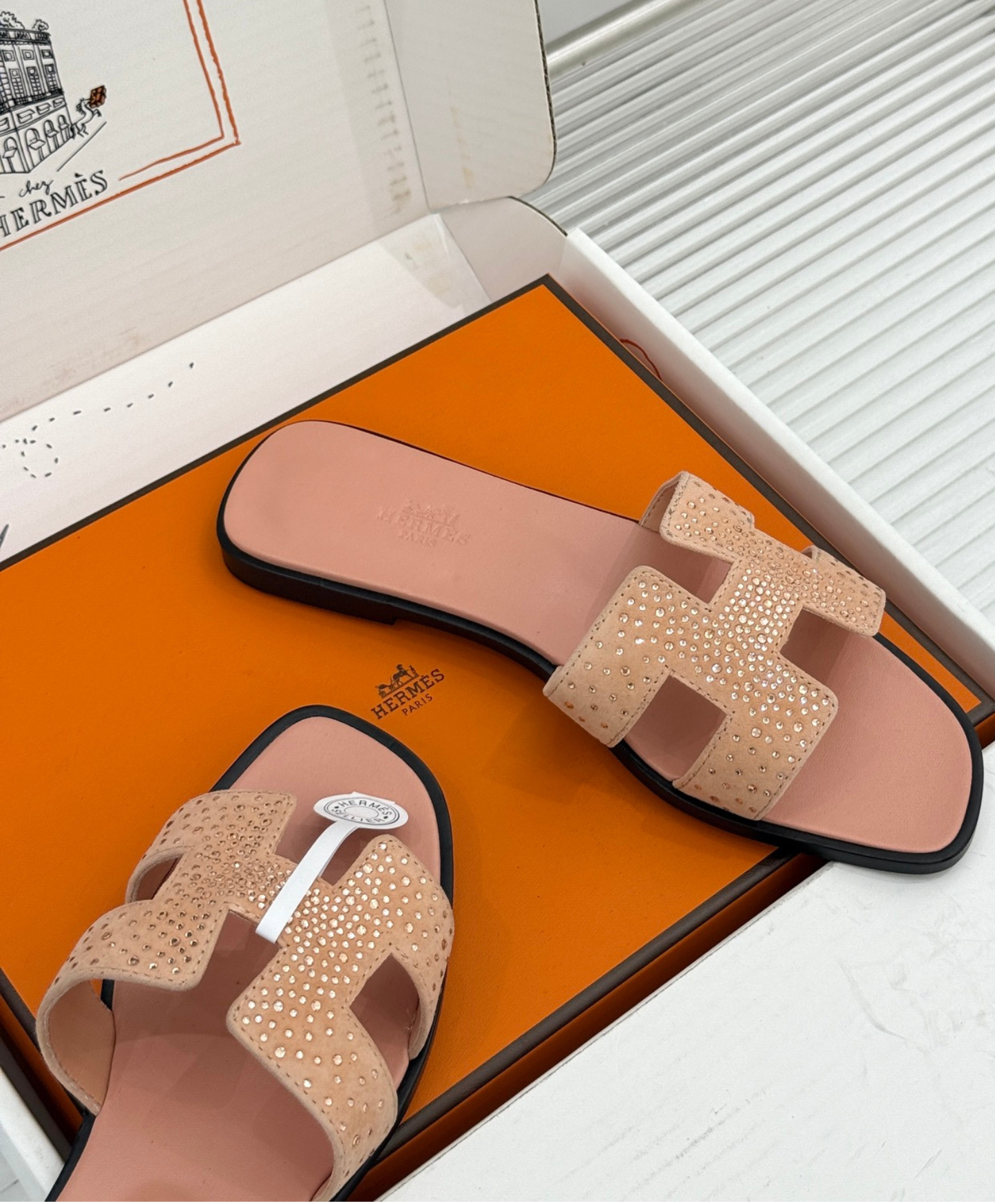 Oran sandal