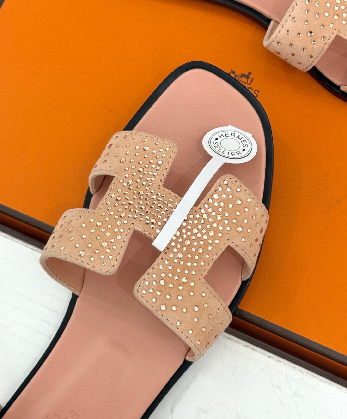 Oran sandal