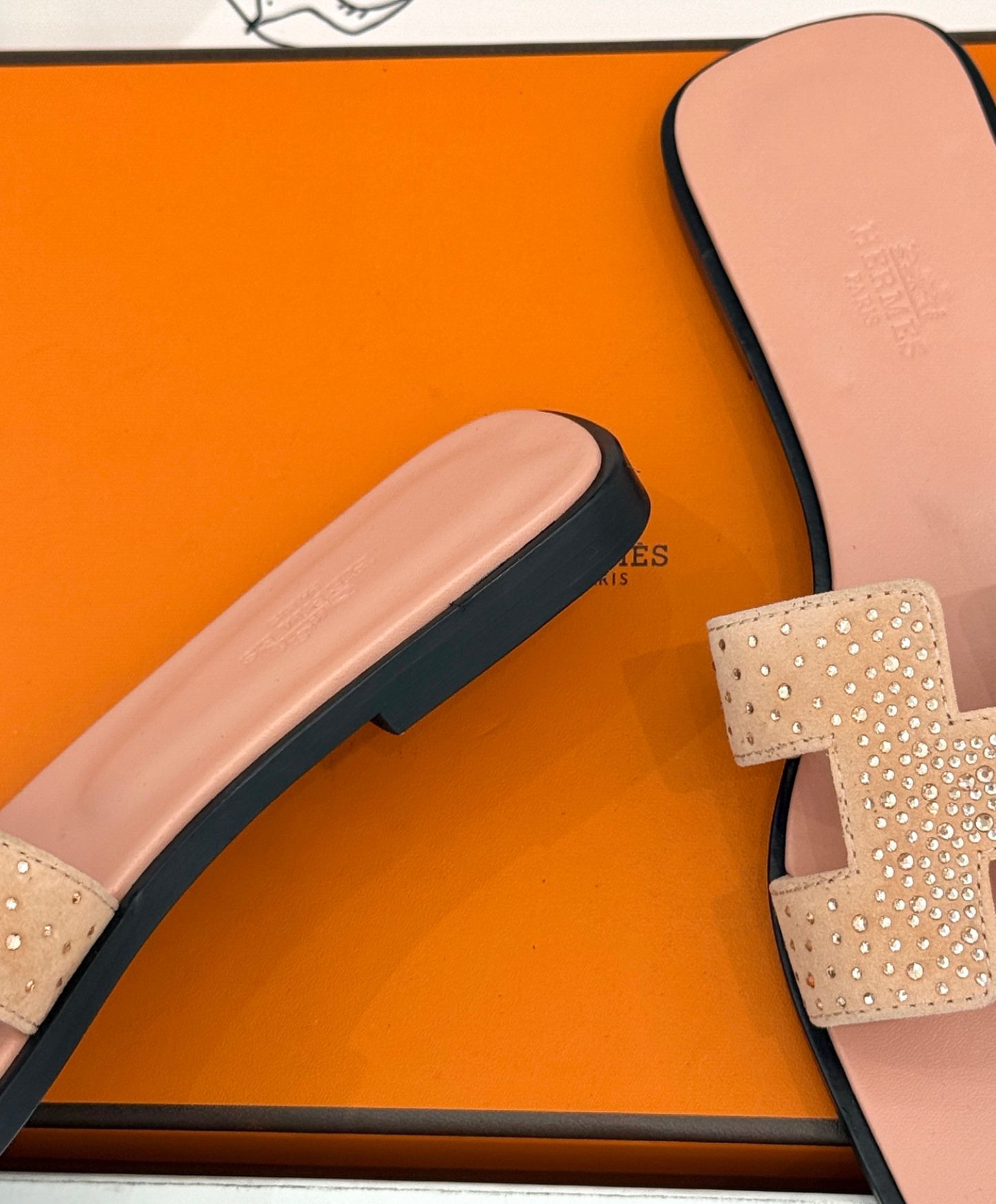 Oran sandal