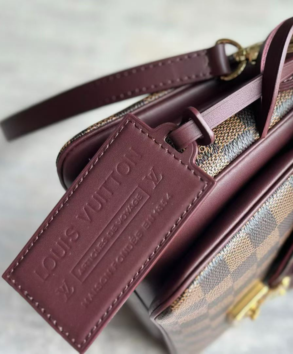 Pochette Metis