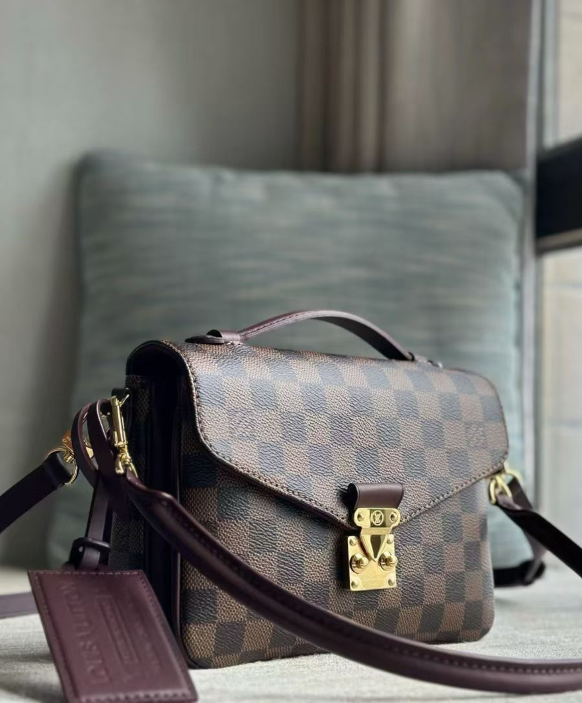 Pochette Metis