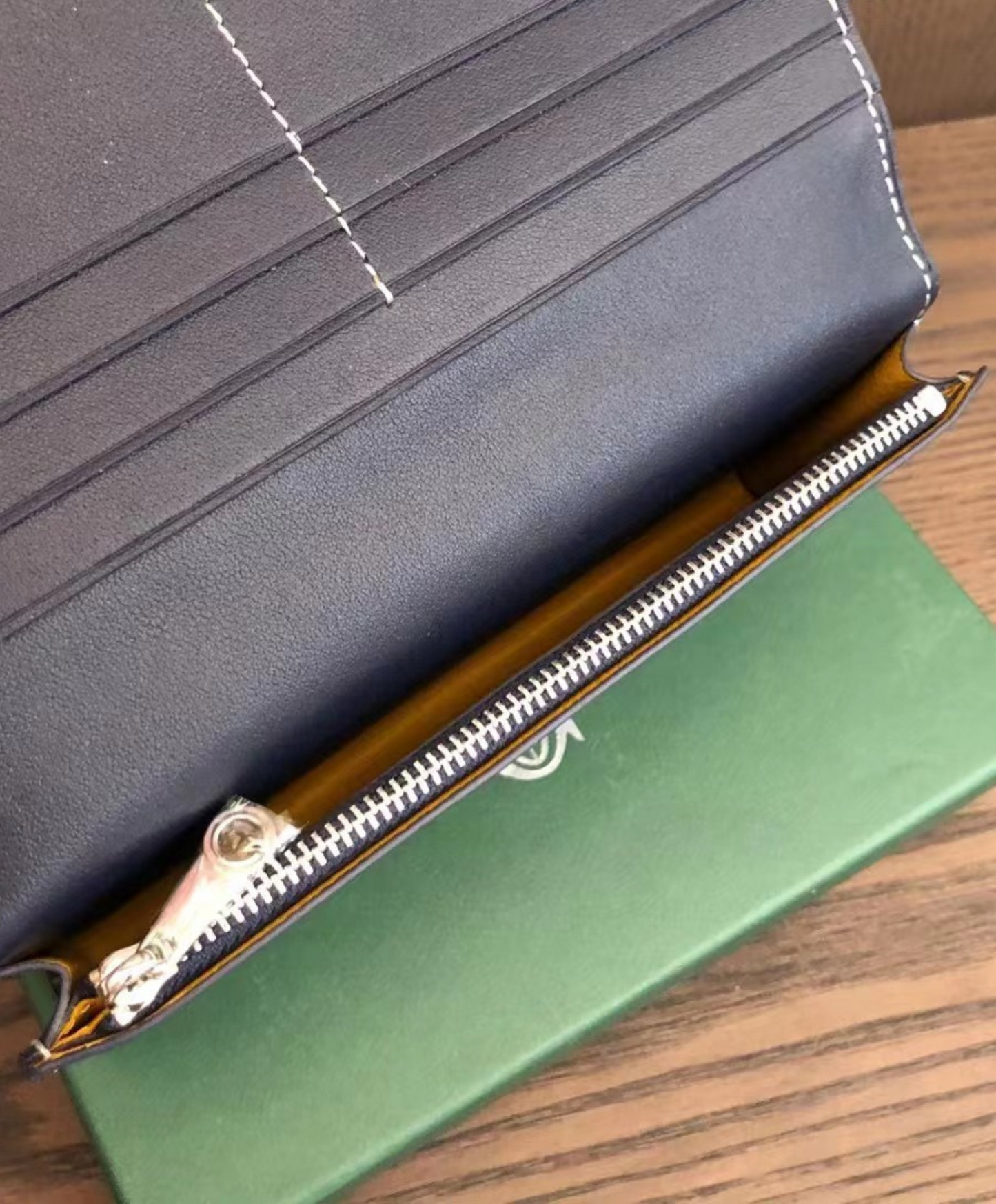 Richelieu Wallet
