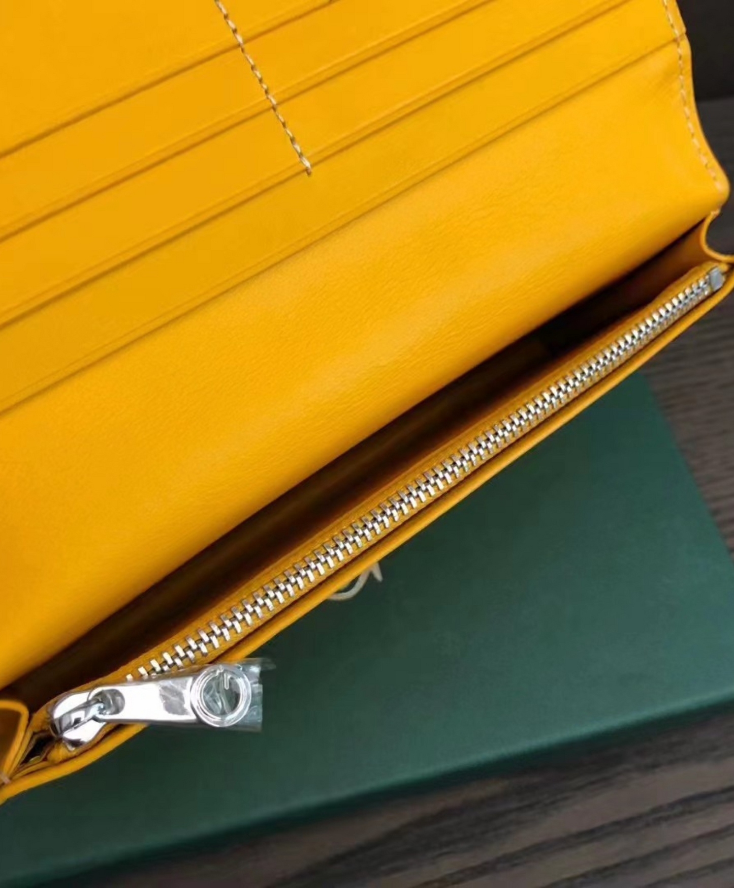 Richelieu Wallet