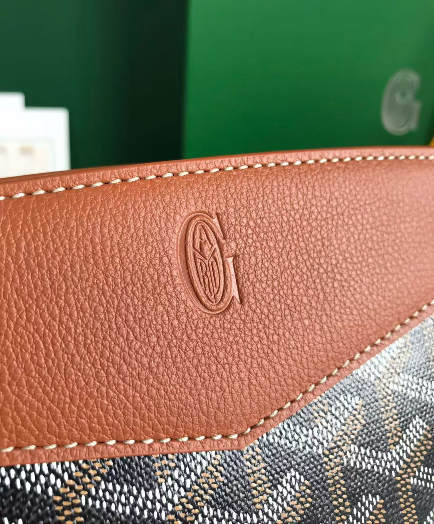 Rouette Structure Mini Bag