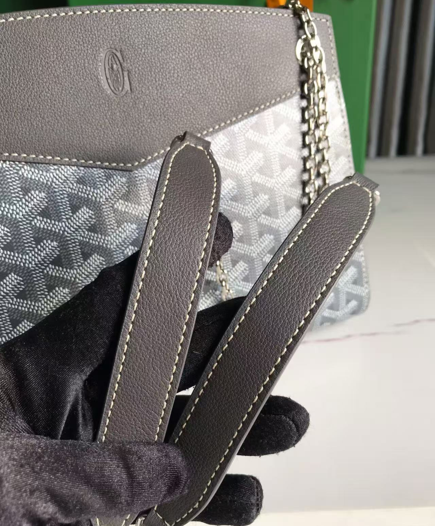 Rouette Structure PM Bag