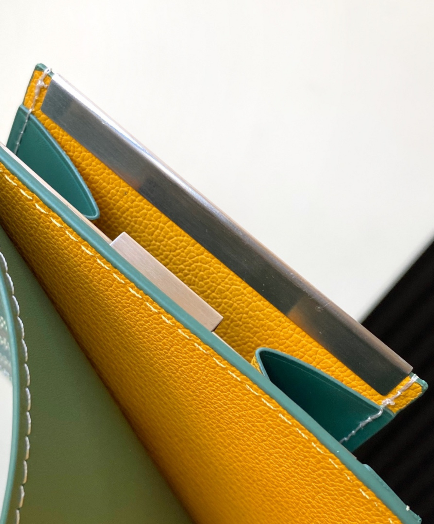 Saint-Florentin Wallet