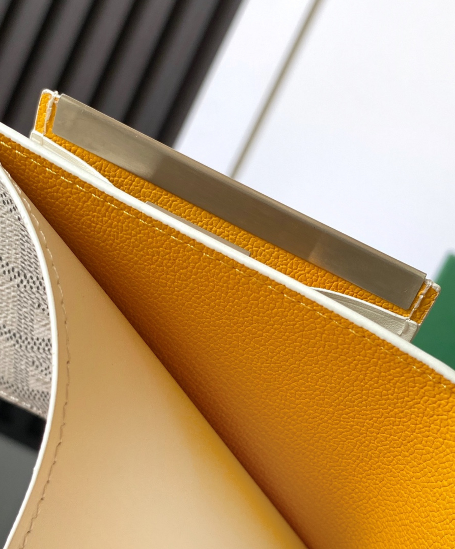 Saint-Florentin Wallet