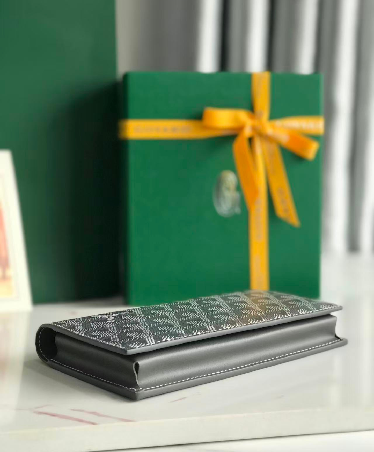 Saint-Lambert Wallet