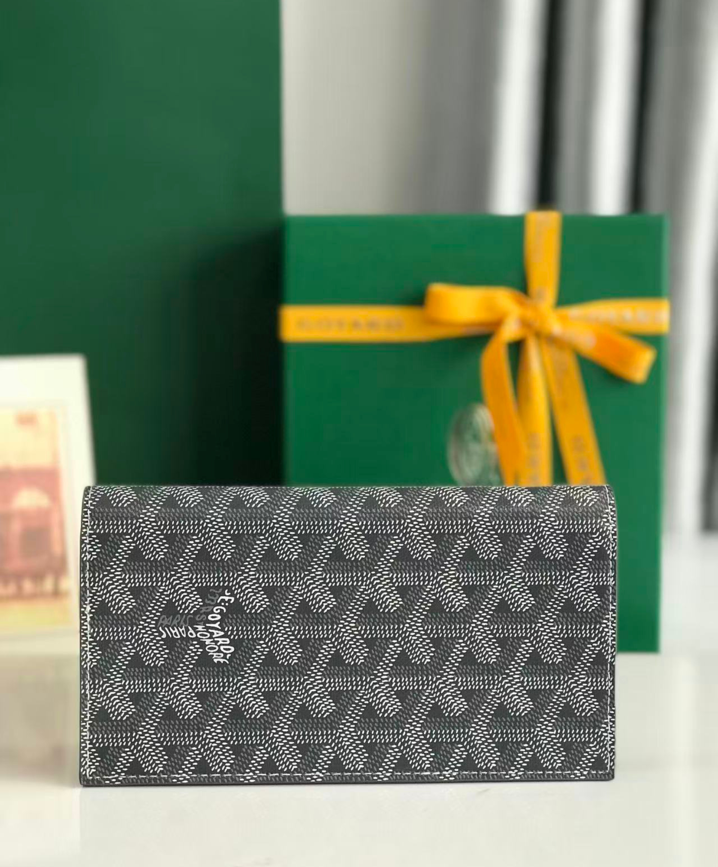 Saint-Lambert Wallet