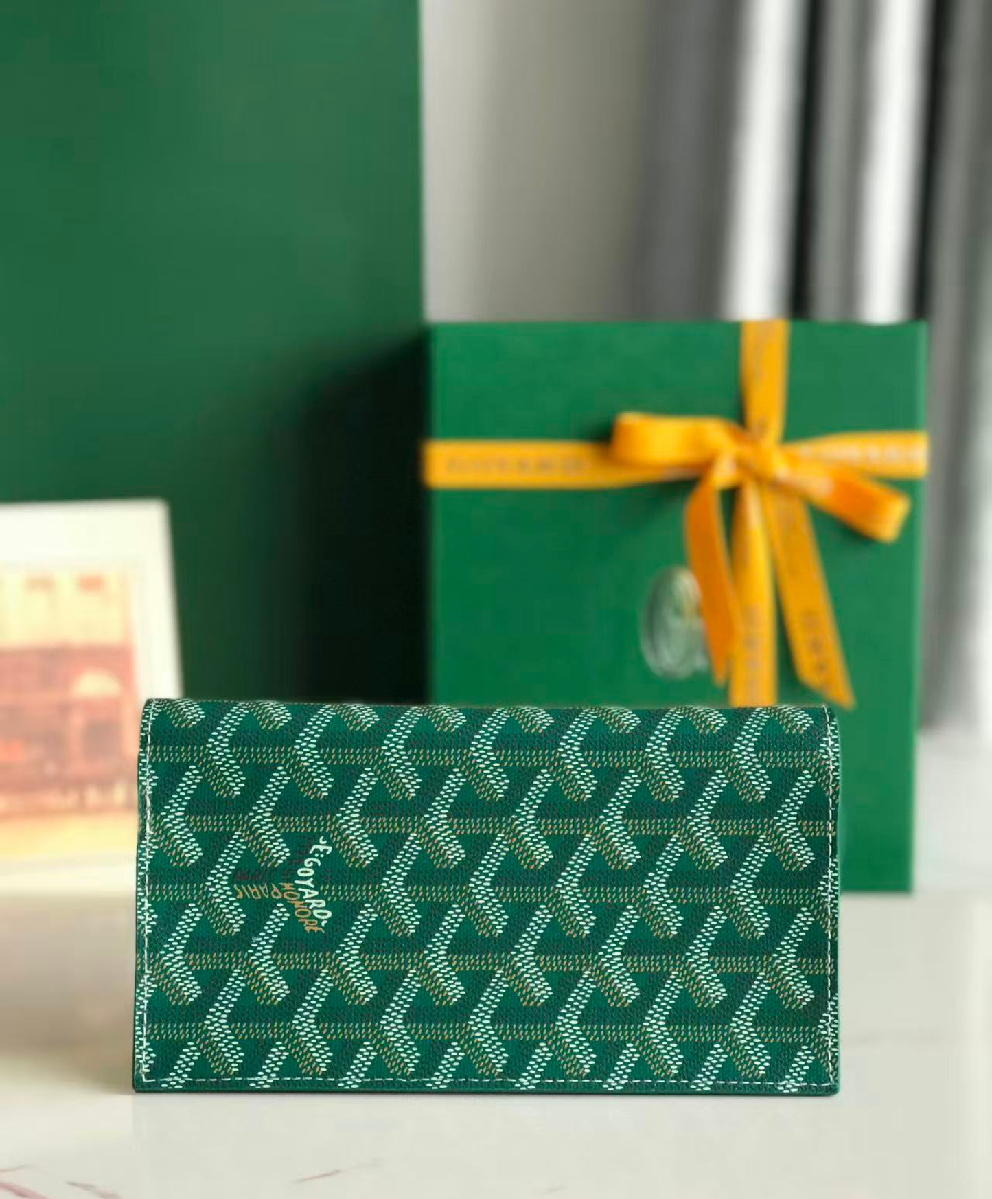 Saint-Lambert Wallet