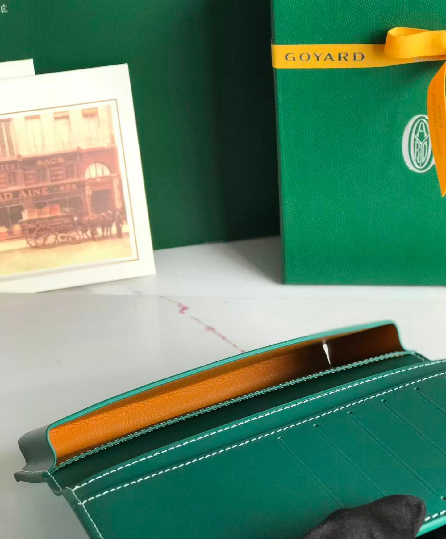 Saint-Lambert Wallet