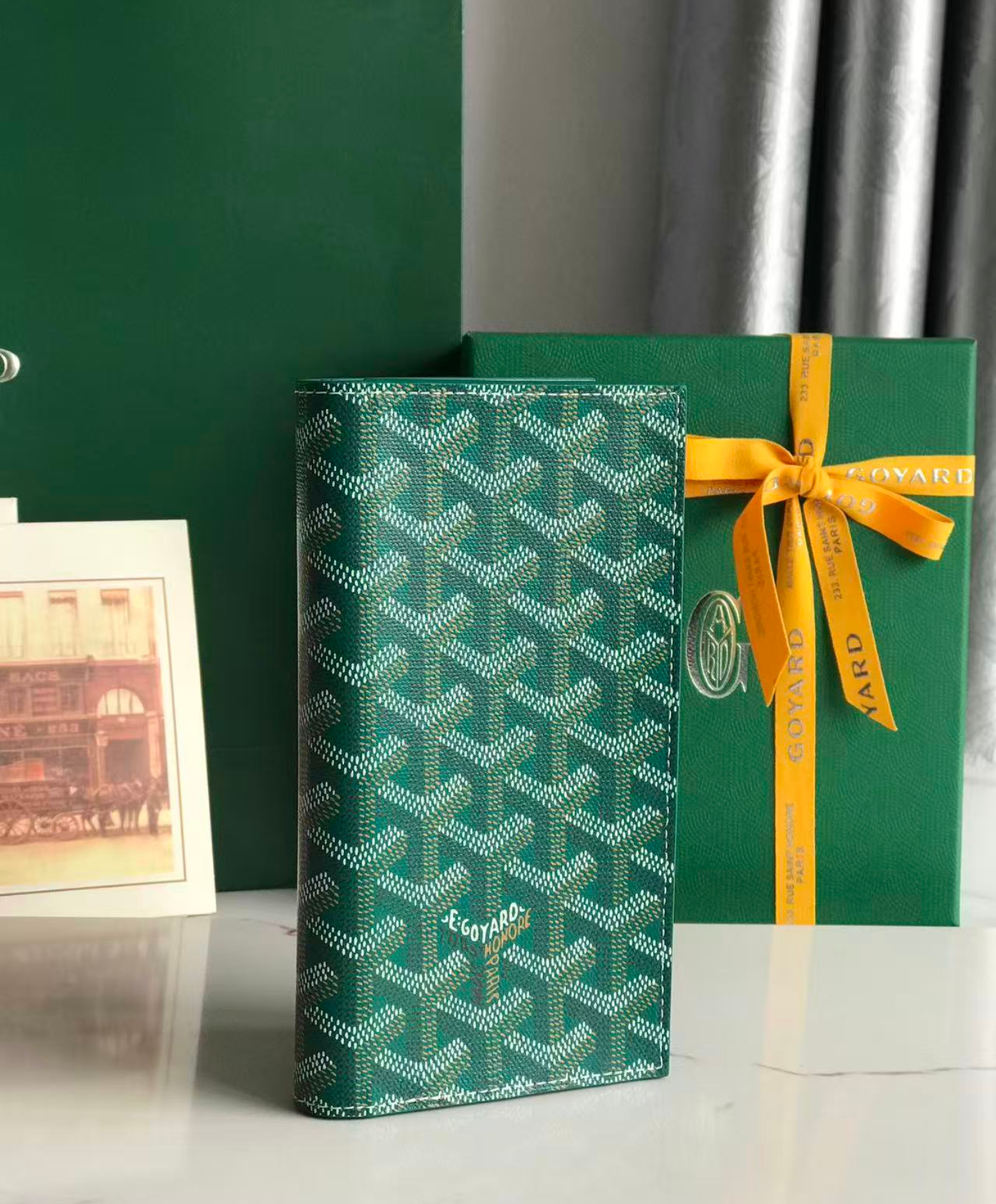 Saint-Lambert Wallet