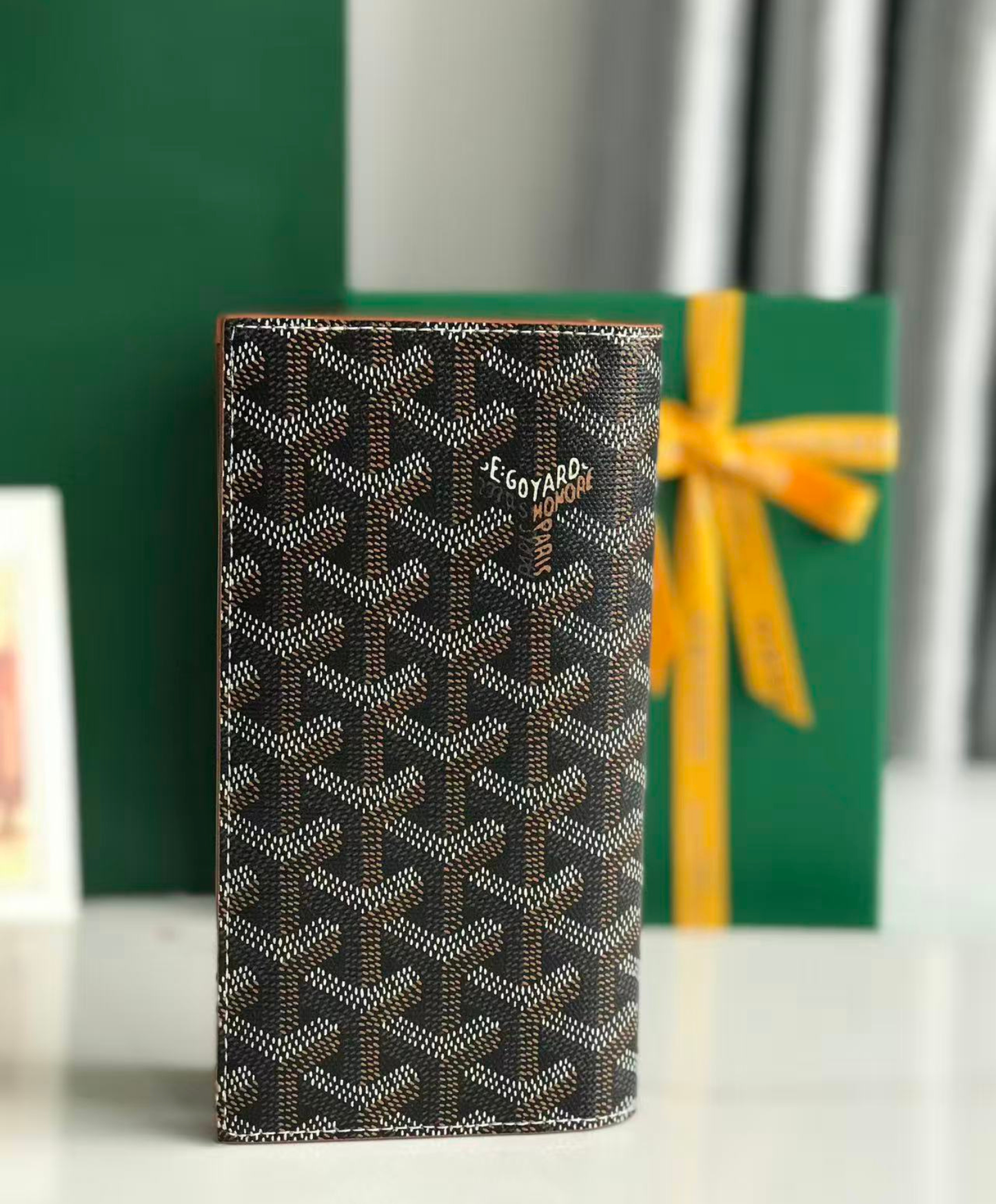 Saint-Lambert Wallet