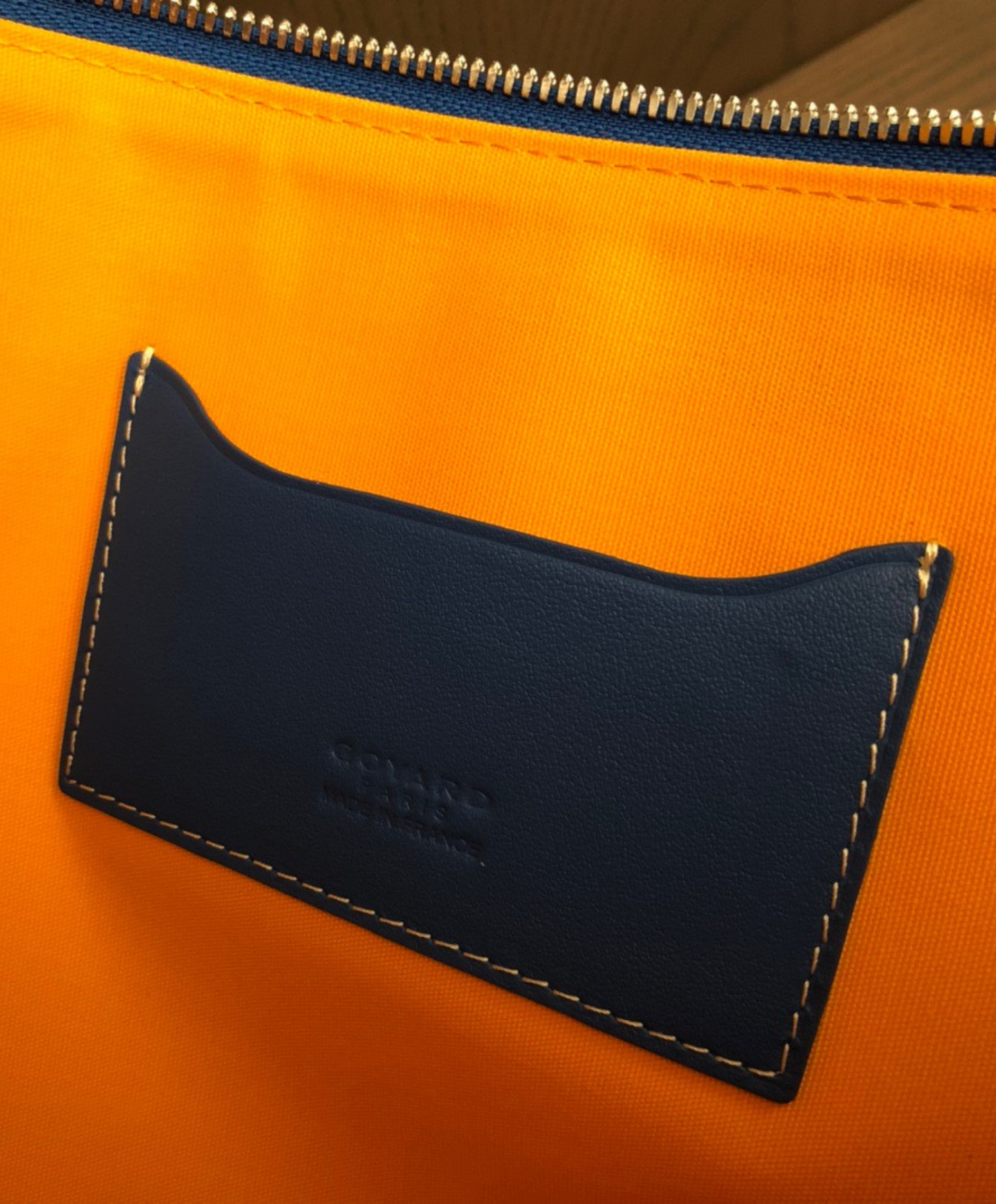 Senat GM Pouch