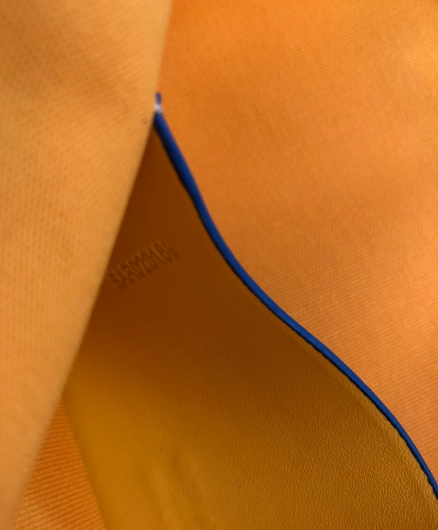 Senat GM Pouch