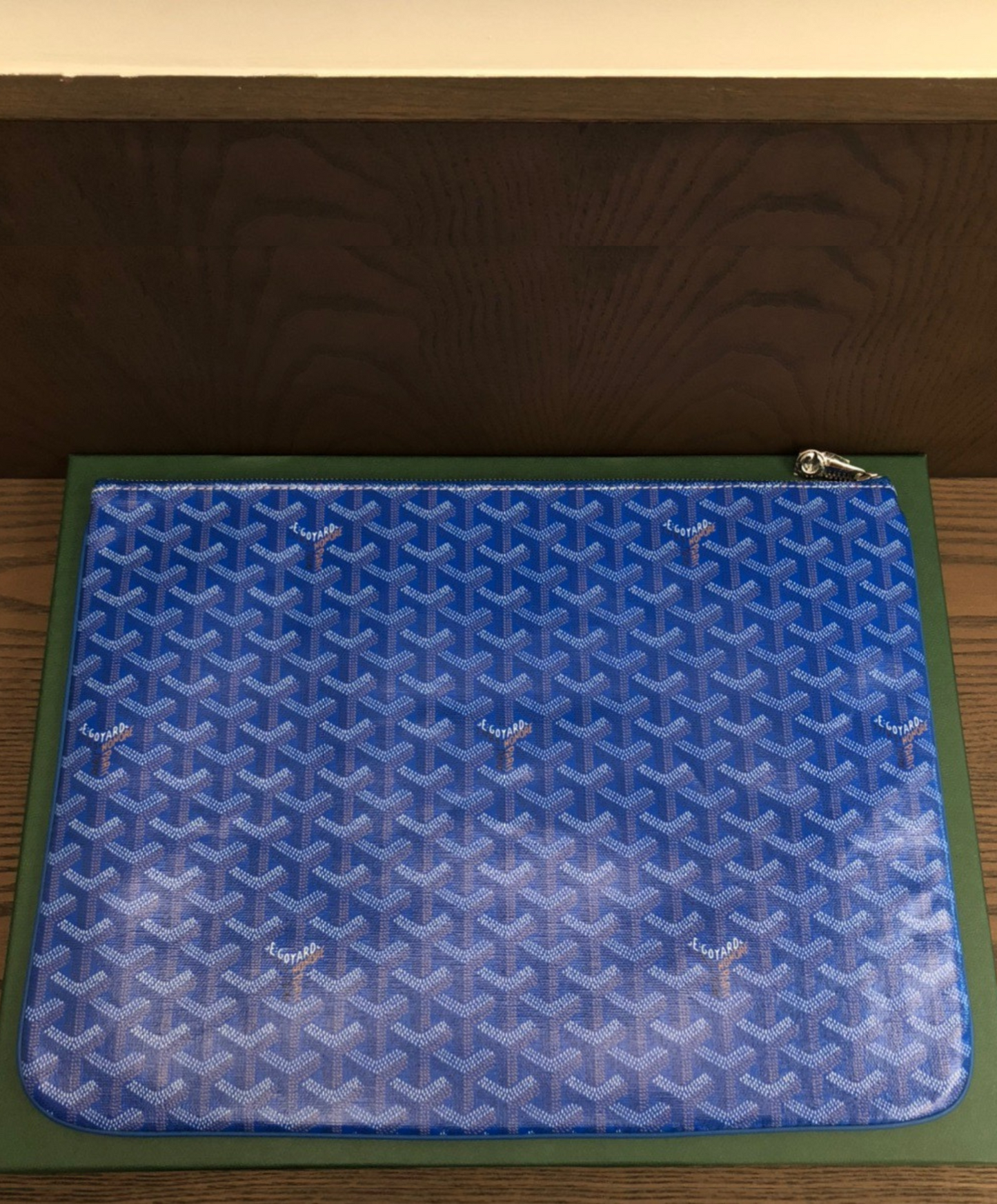 Senat GM Pouch