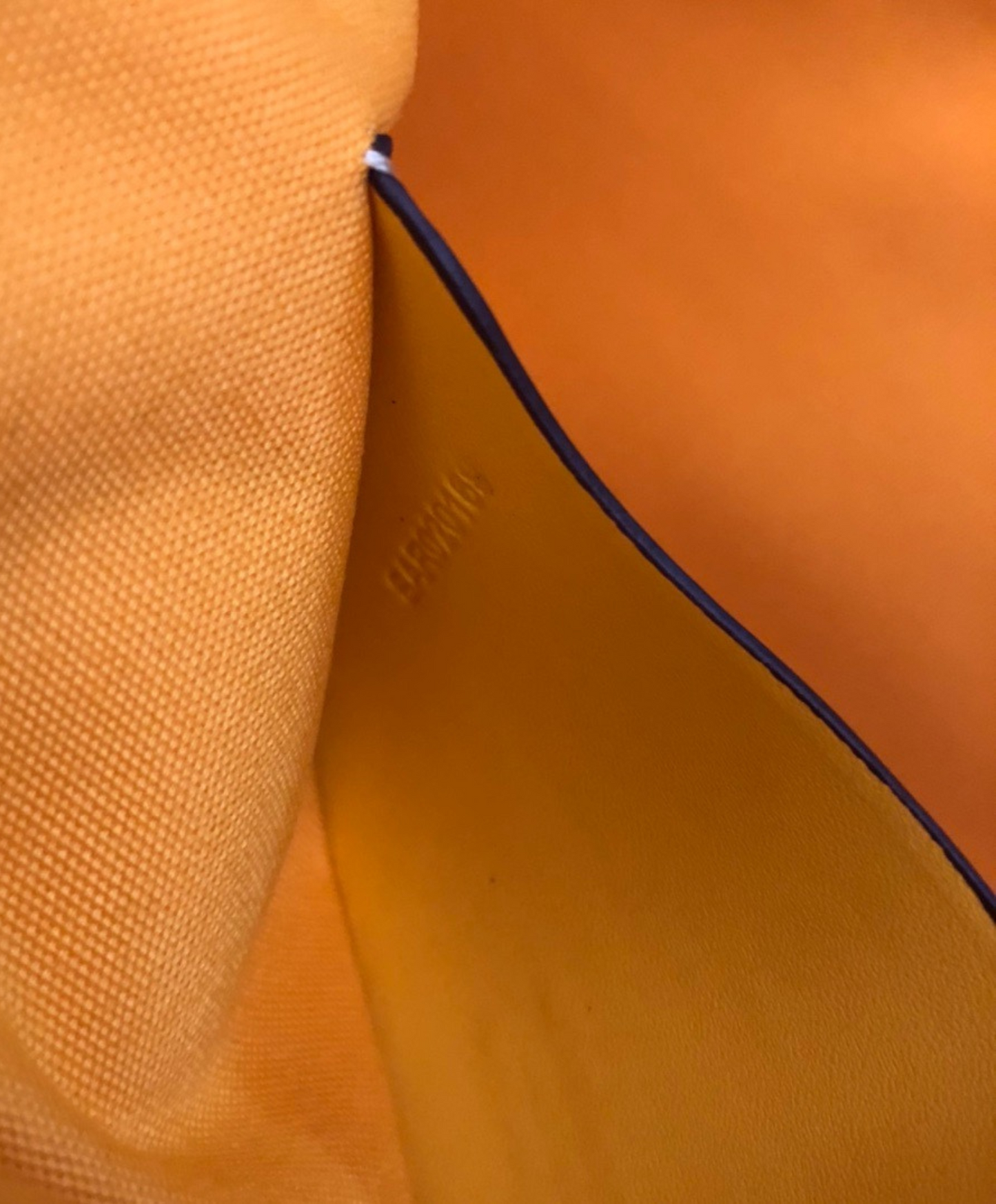 Senat GM Pouch