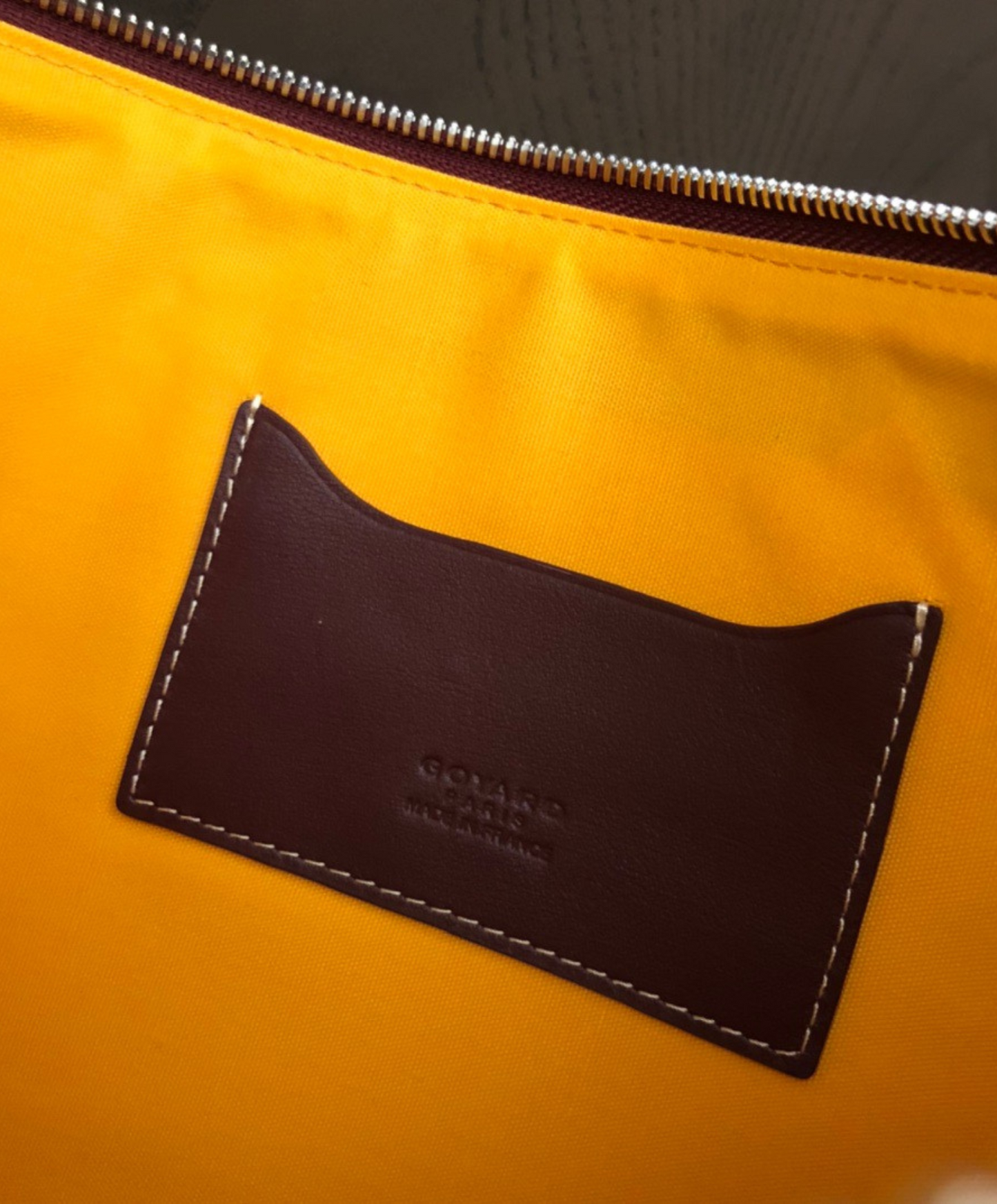Senat GM Pouch