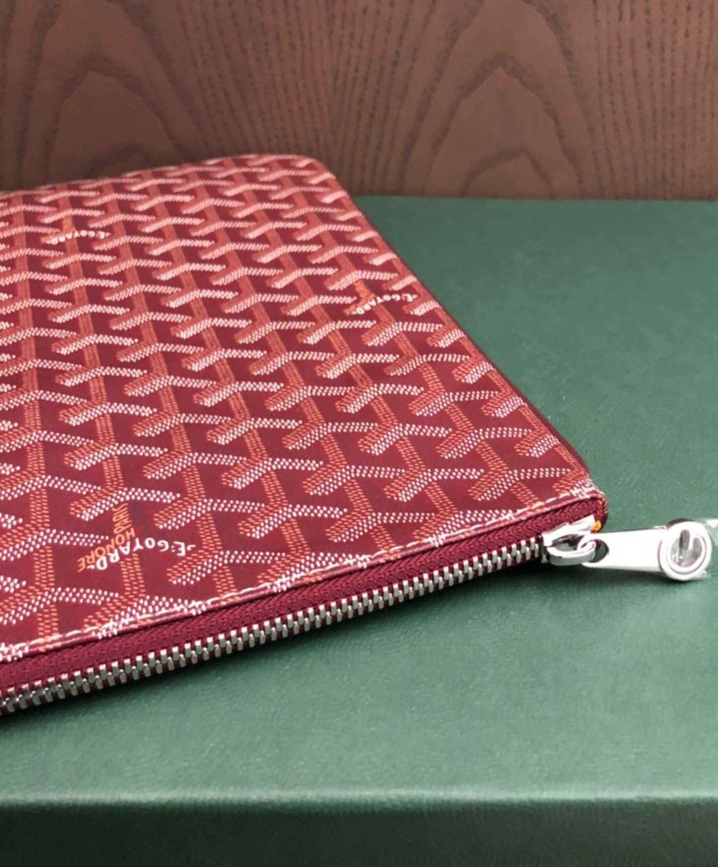 Senat GM Pouch