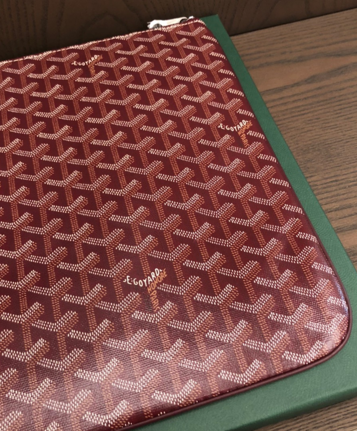 Senat GM Pouch