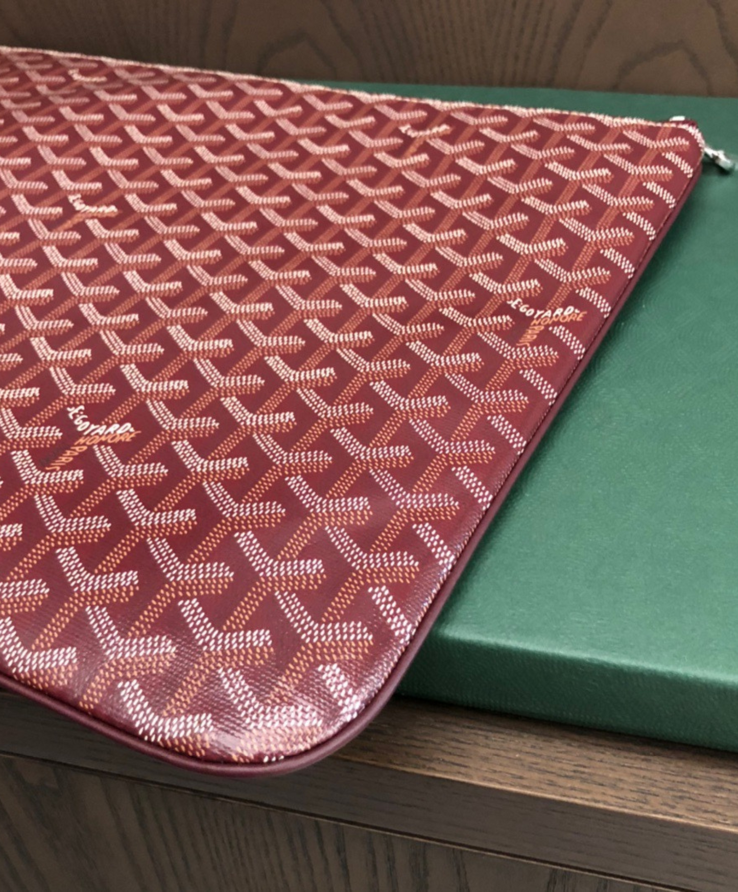Senat GM Pouch