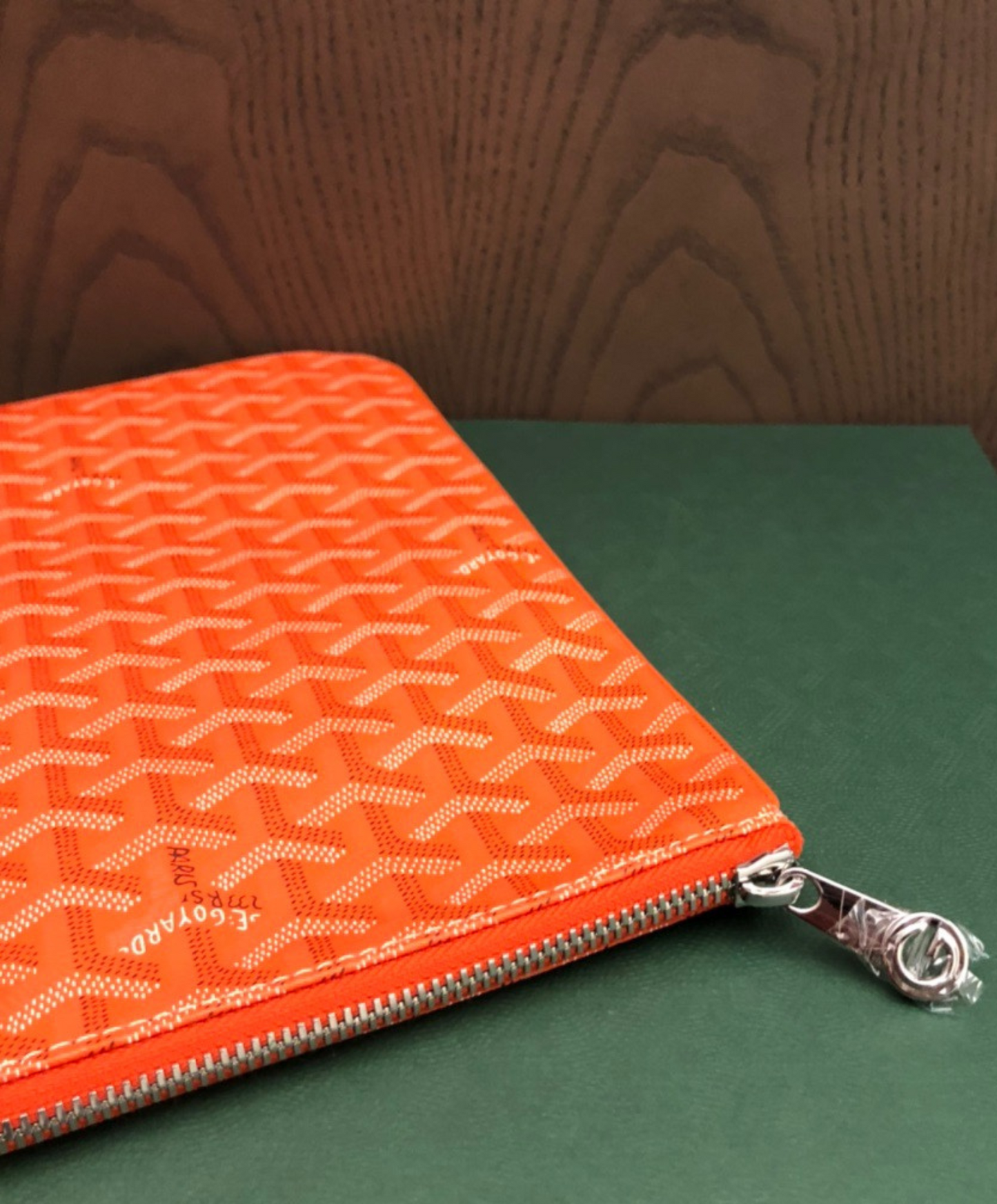 Senat GM Pouch