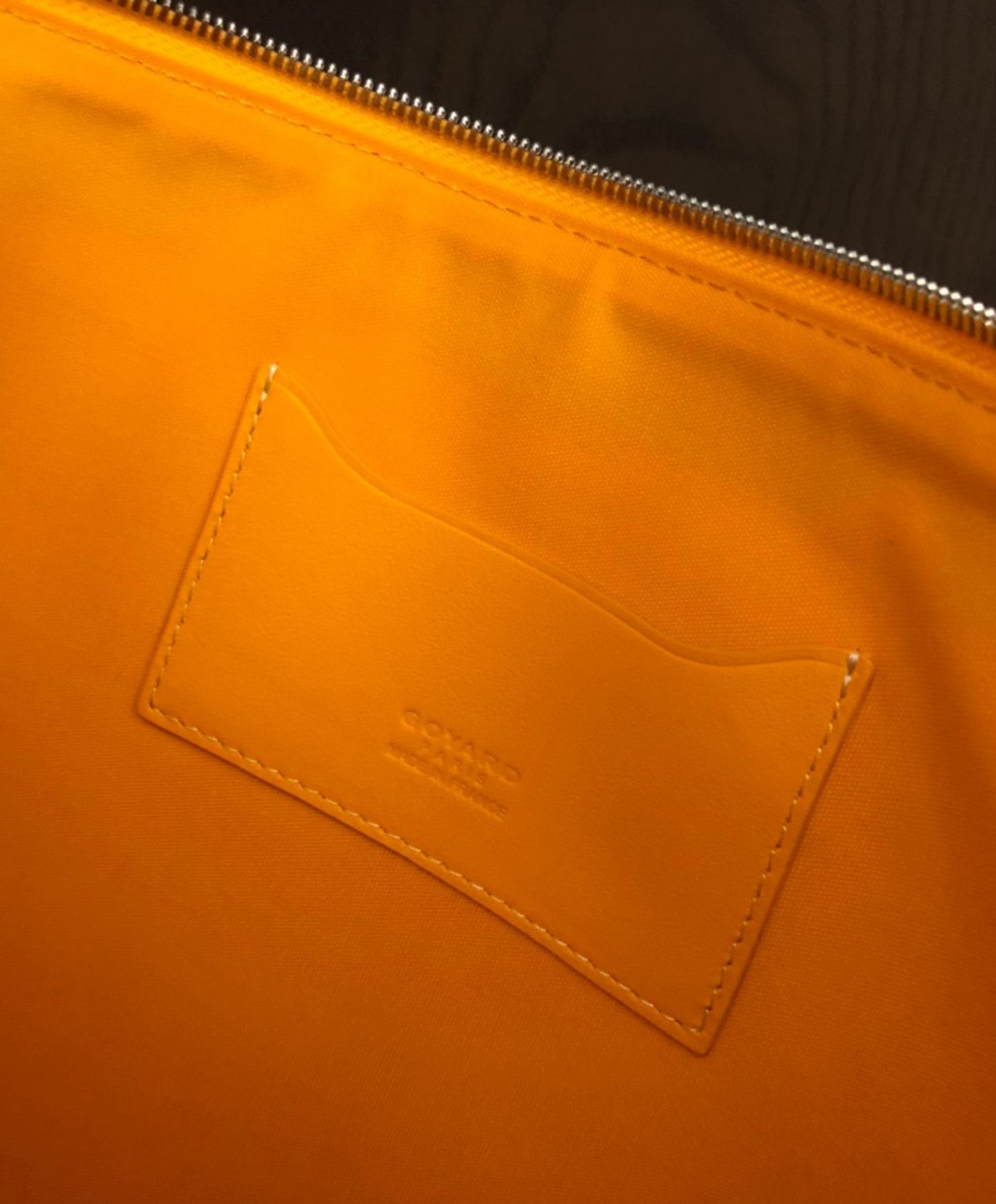 Senat GM Pouch