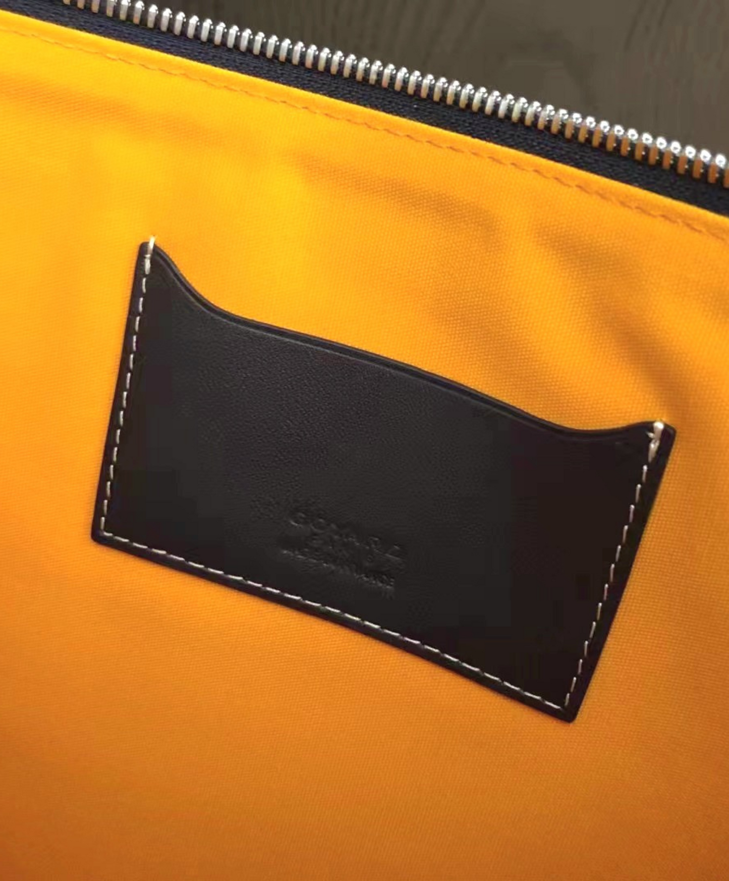 Senat MGM Pouch