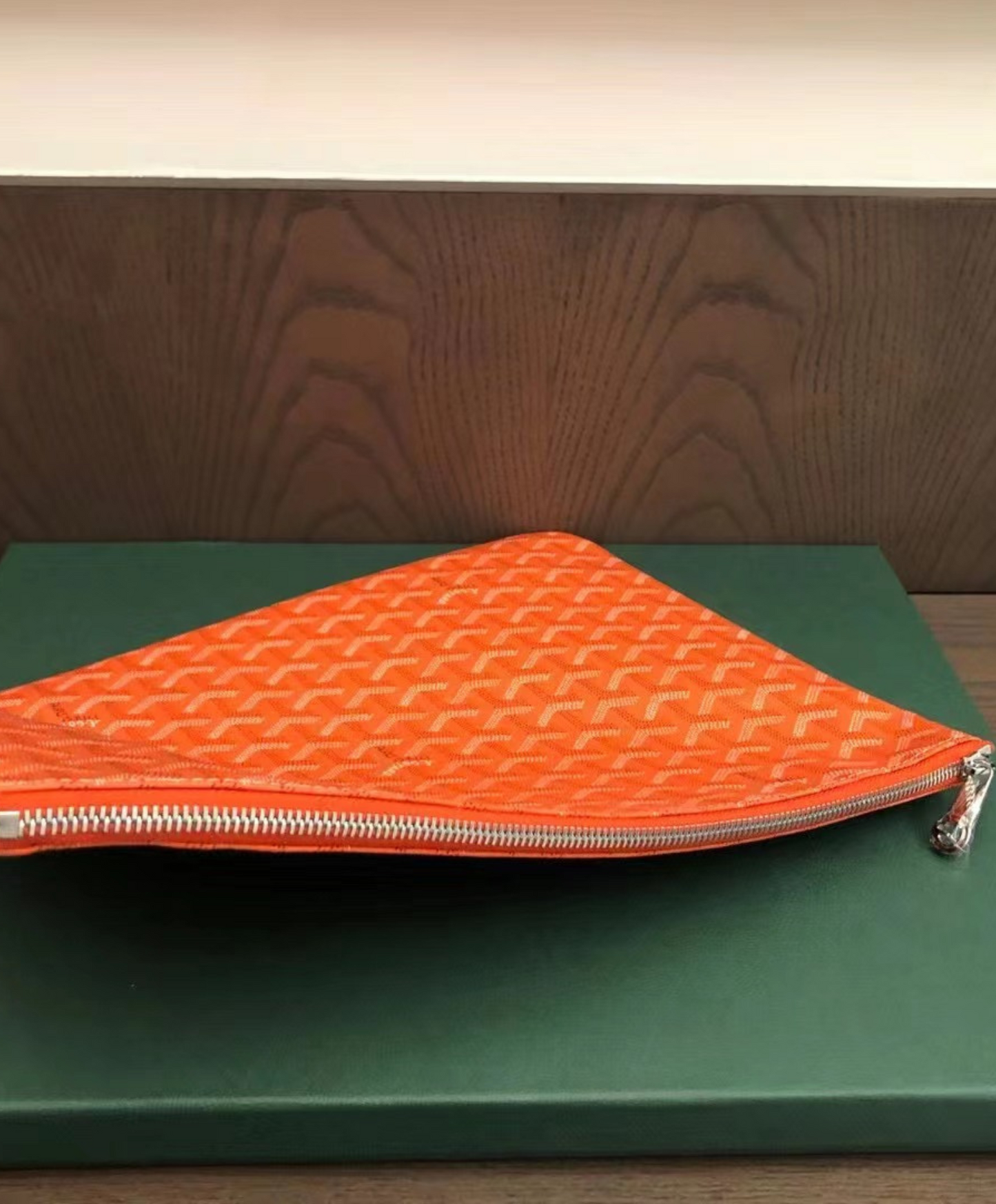 Senat MGM Pouch