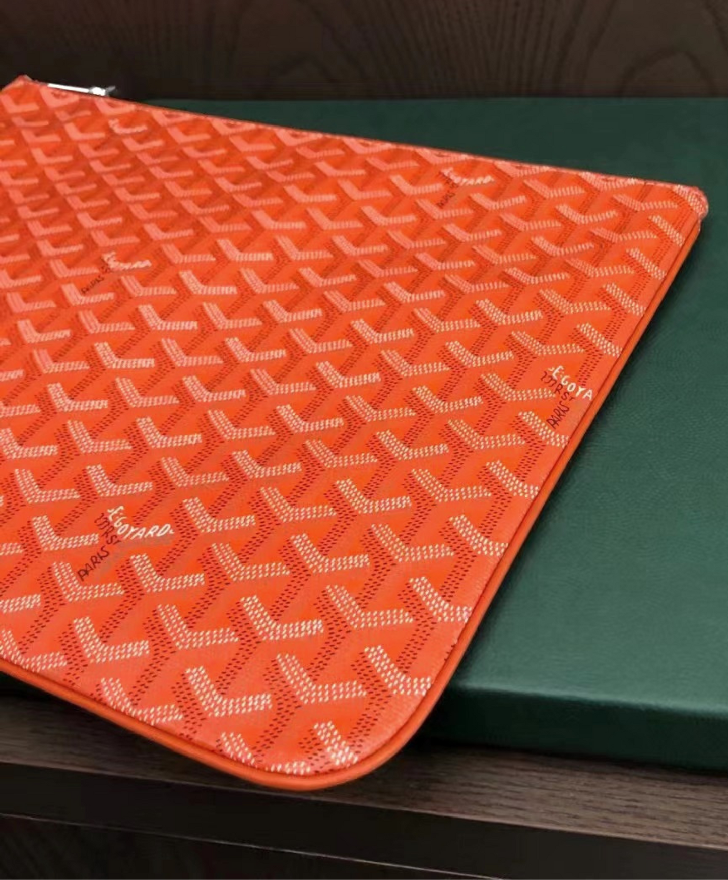 Senat MGM Pouch