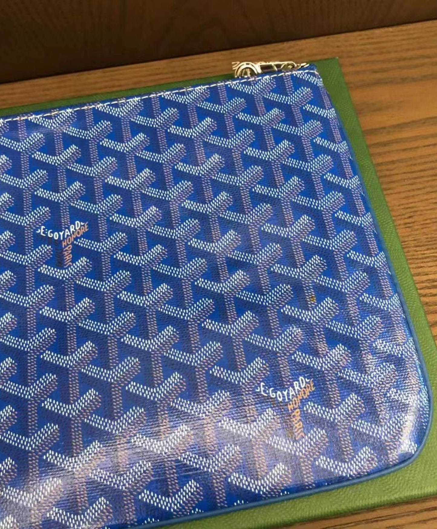 Senat MM Pouch