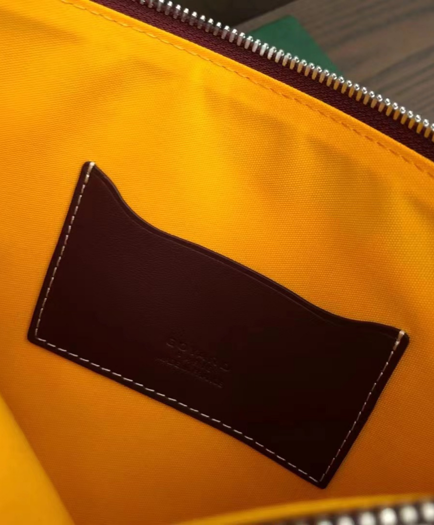 Senat MM Pouch