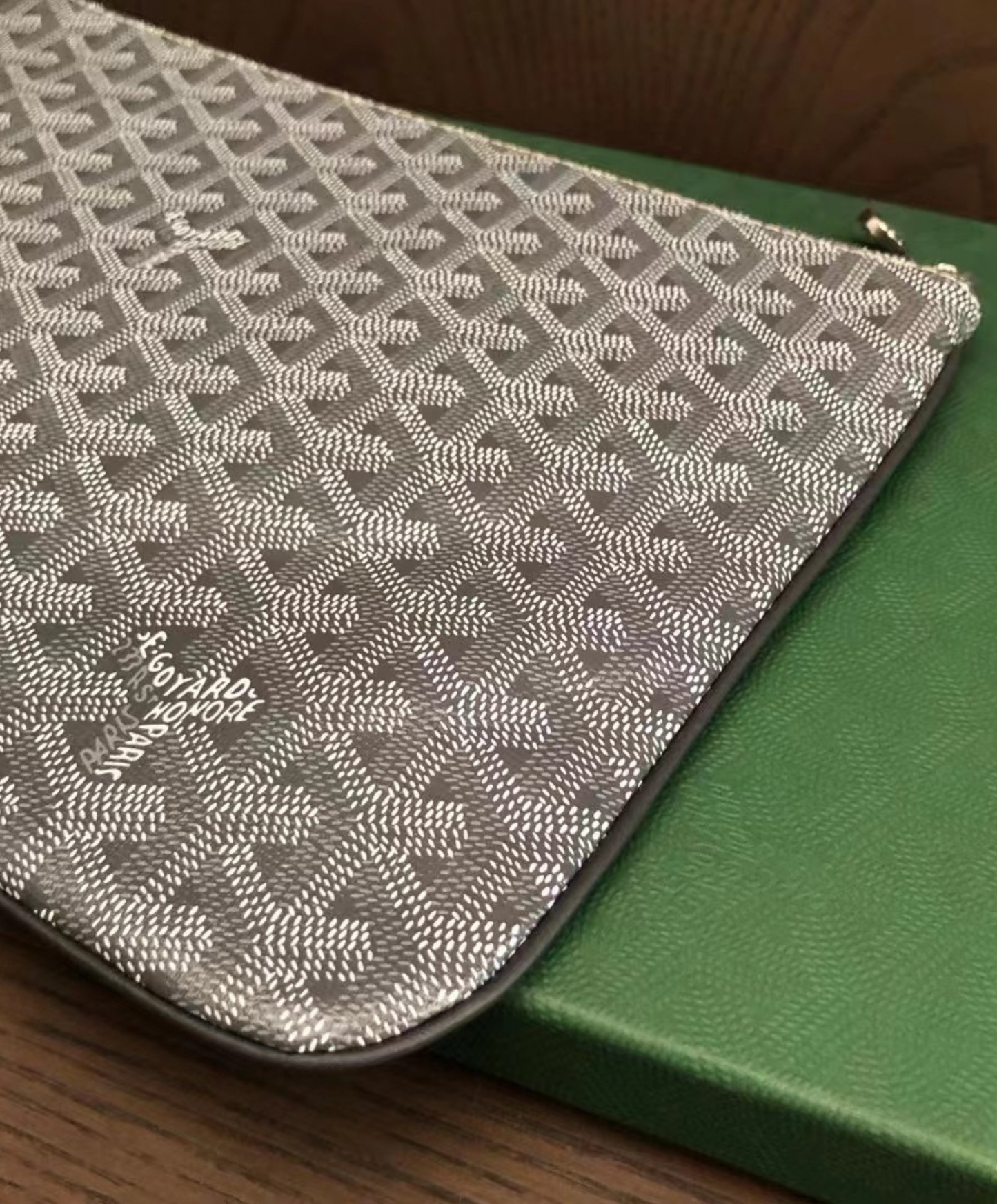 Senat MM Pouch