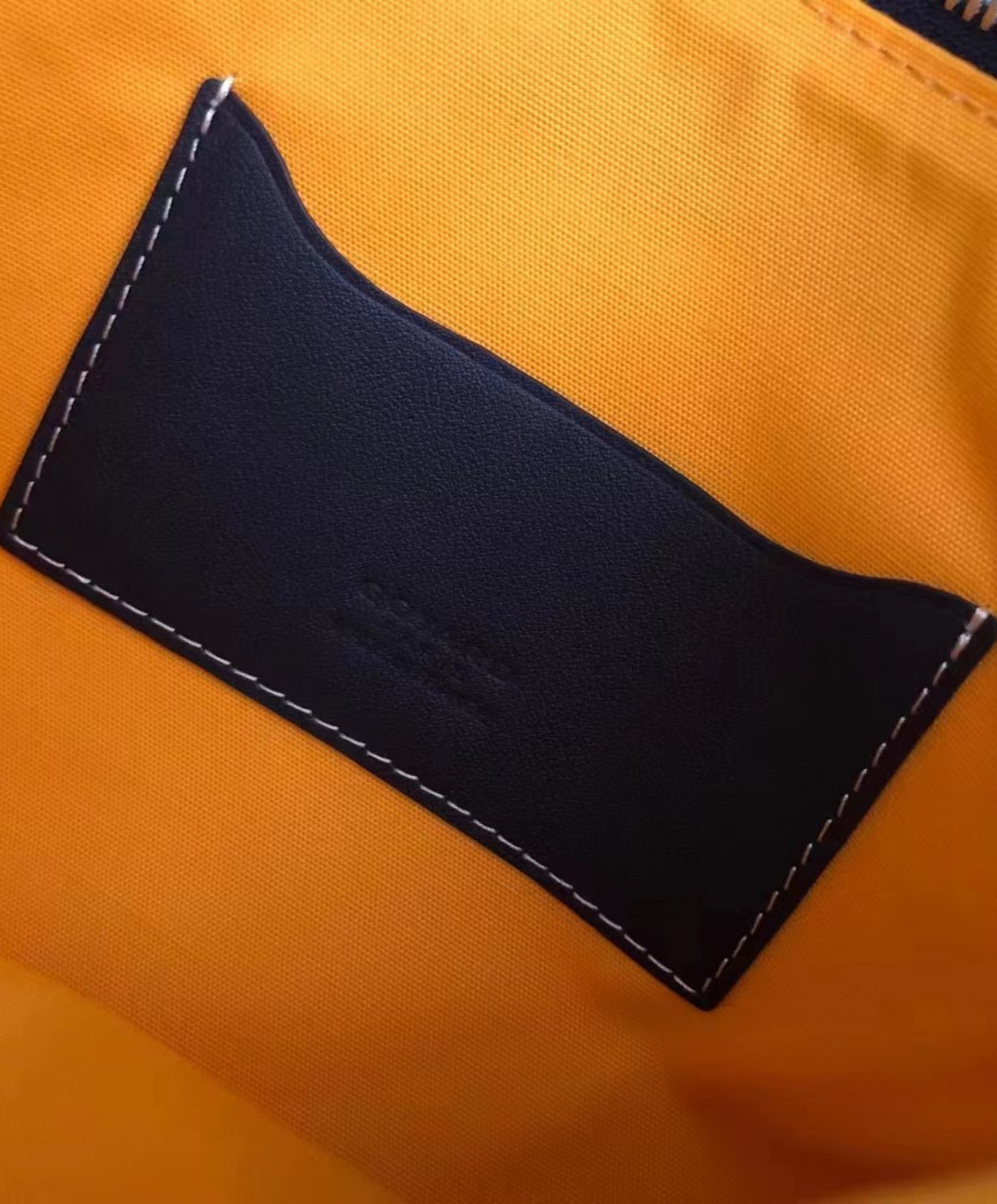 Senat MM Pouch