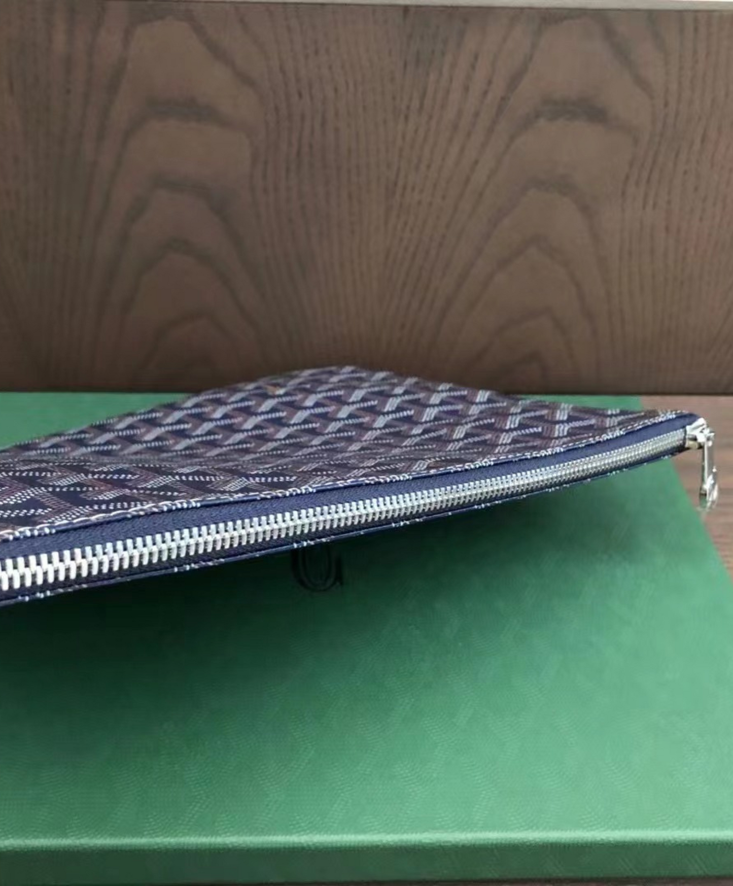 Senat MM Pouch