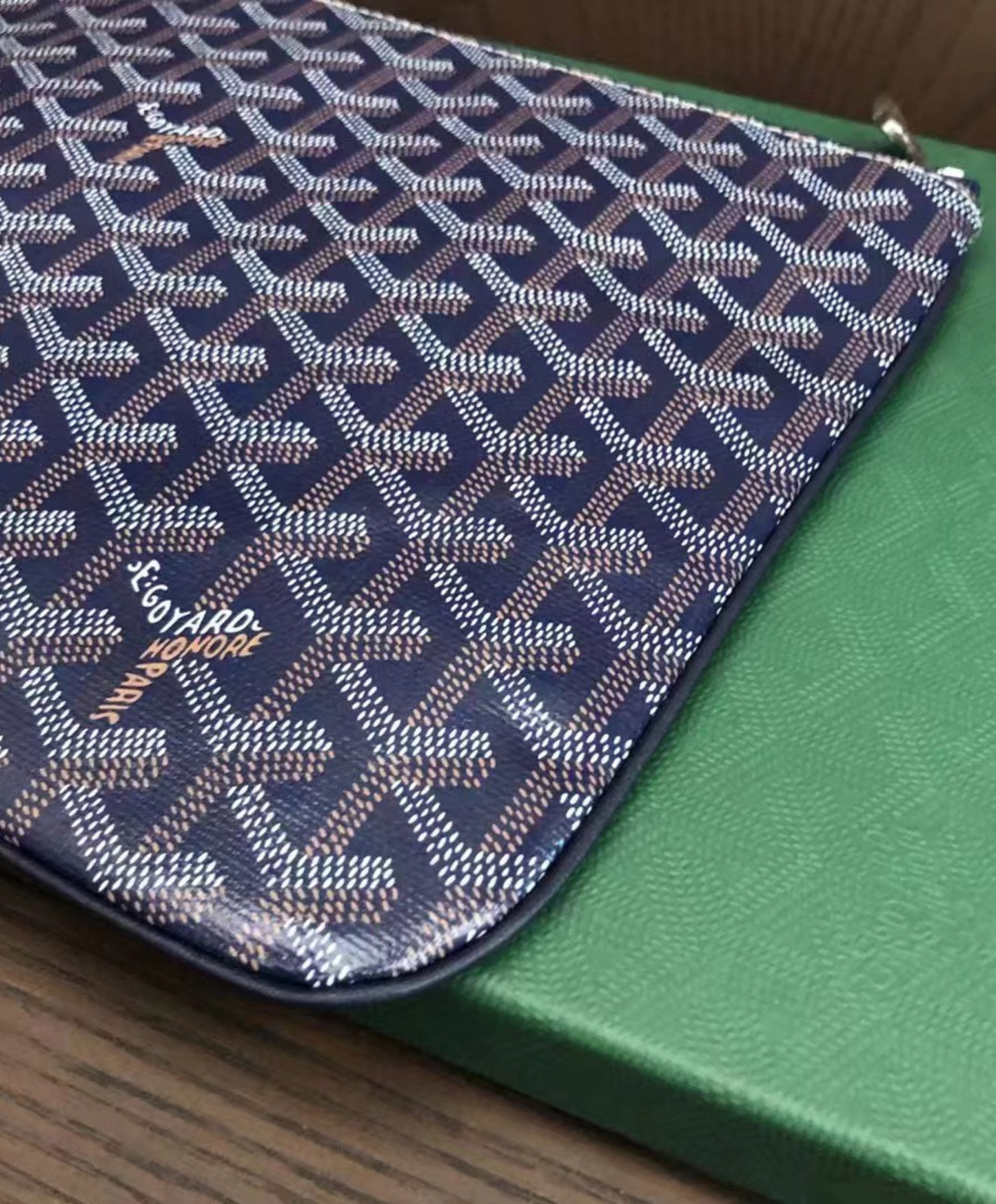 Senat MM Pouch