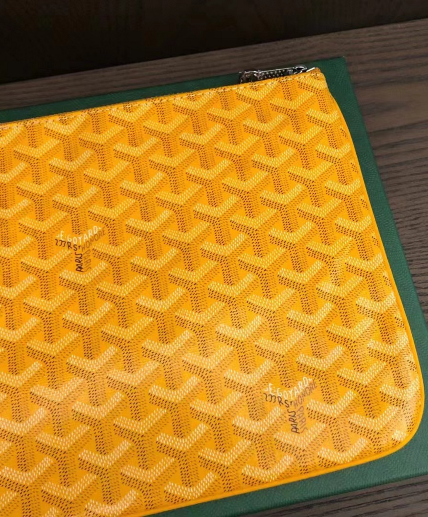 Senat MM Pouch