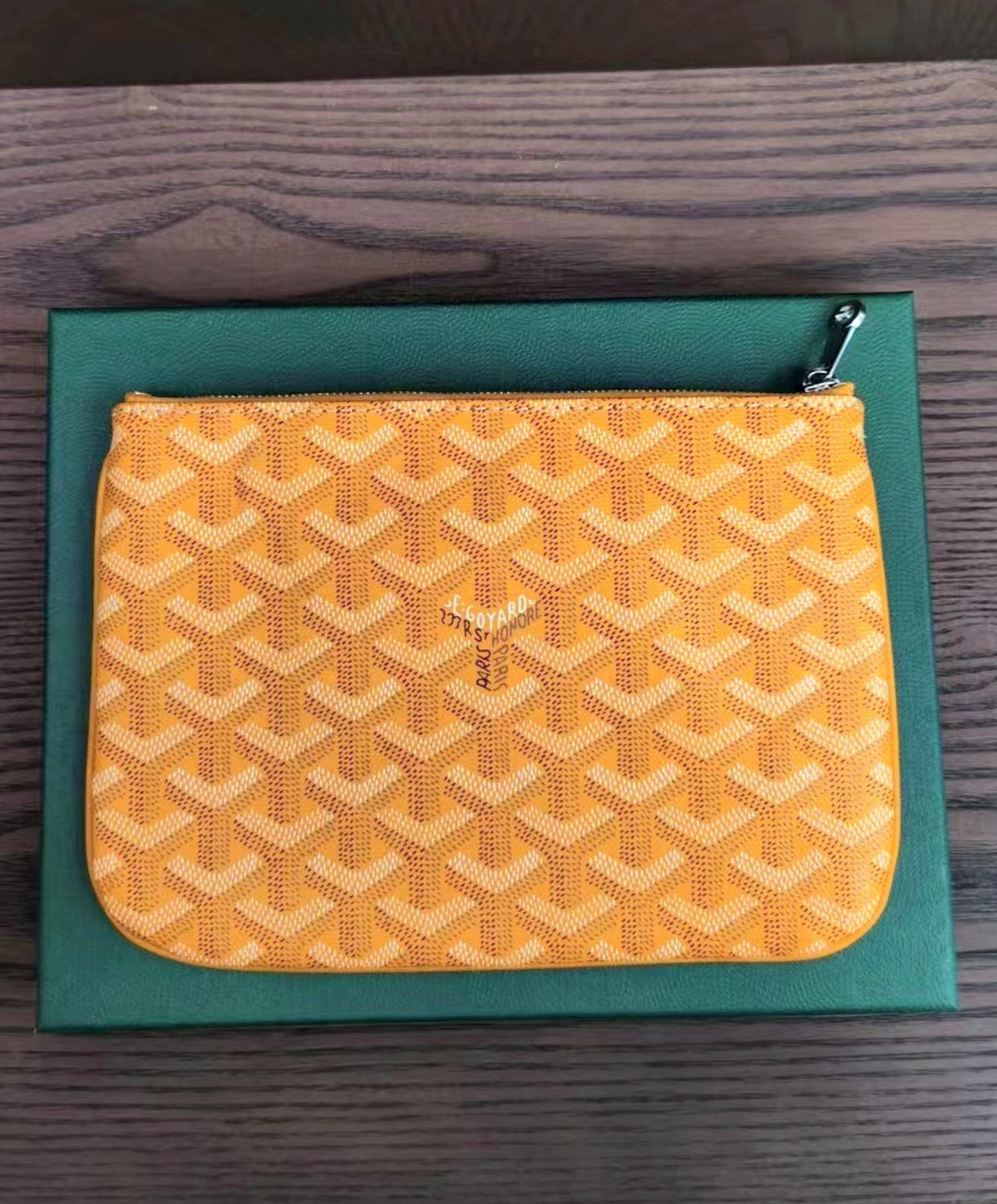 Senat PM Pouch