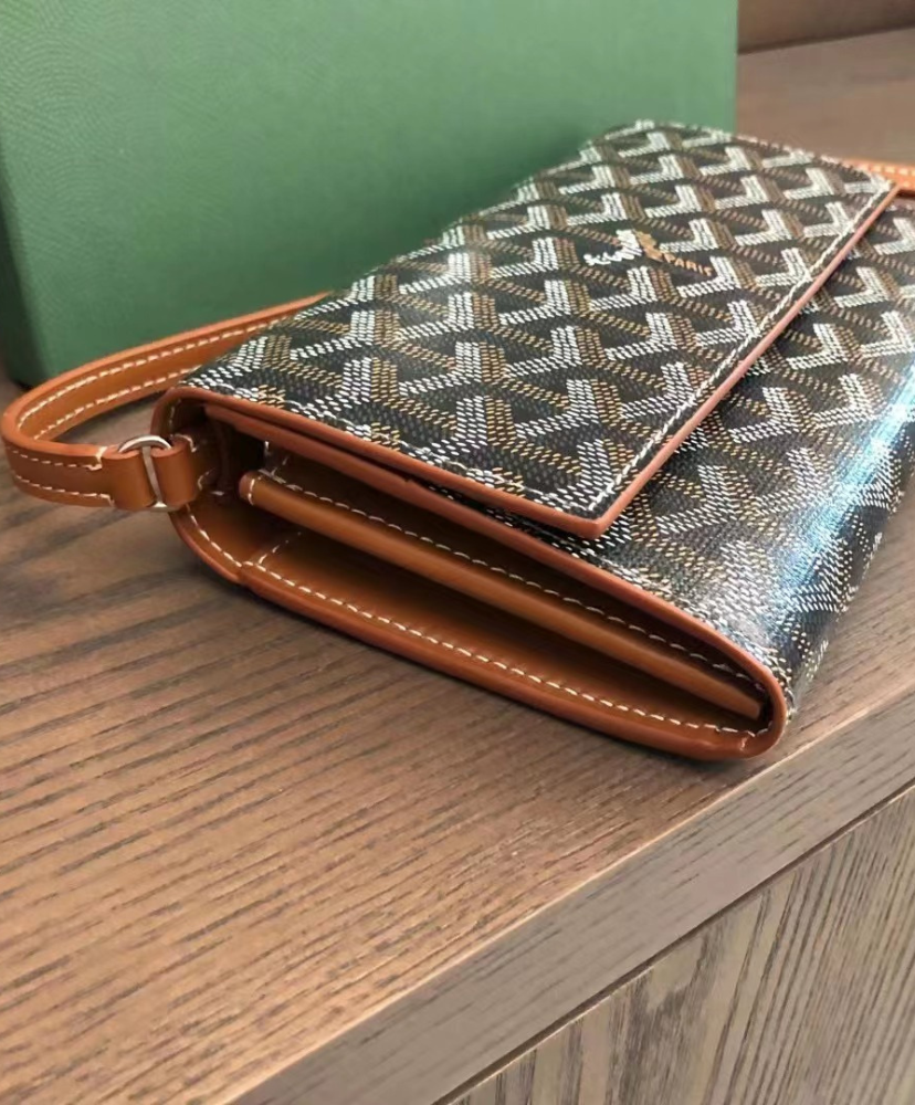 Varenne Continental Wallet