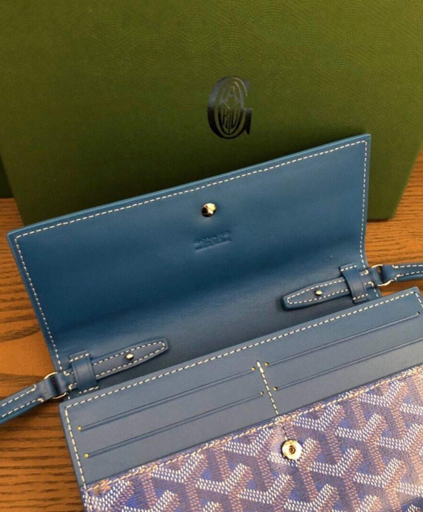 Varenne Continental Wallet