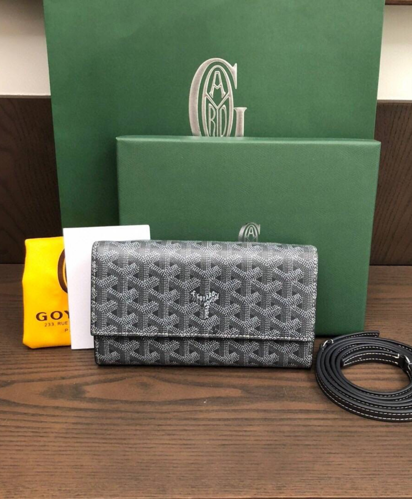 Varenne Continental Wallet