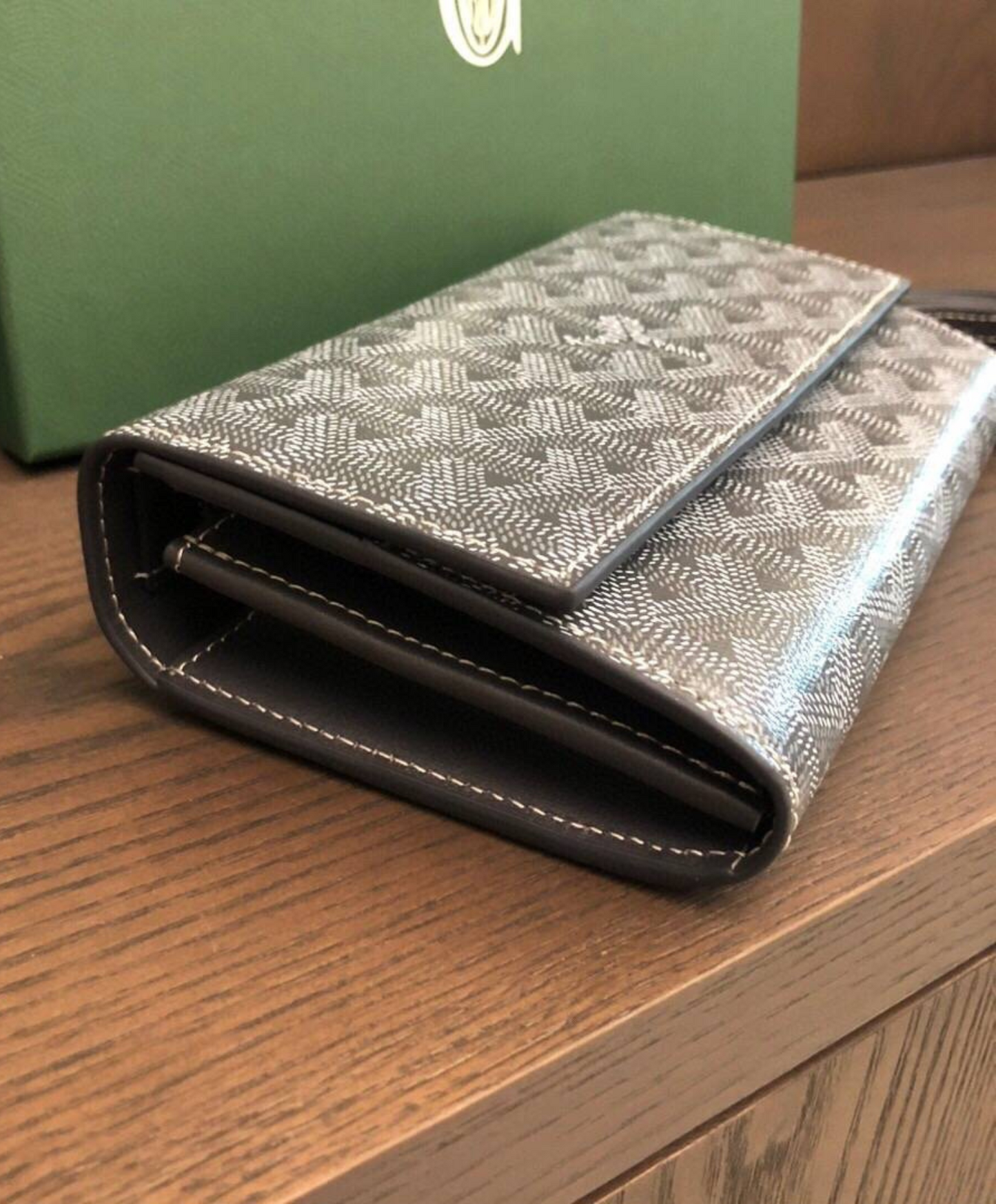 Varenne Continental Wallet