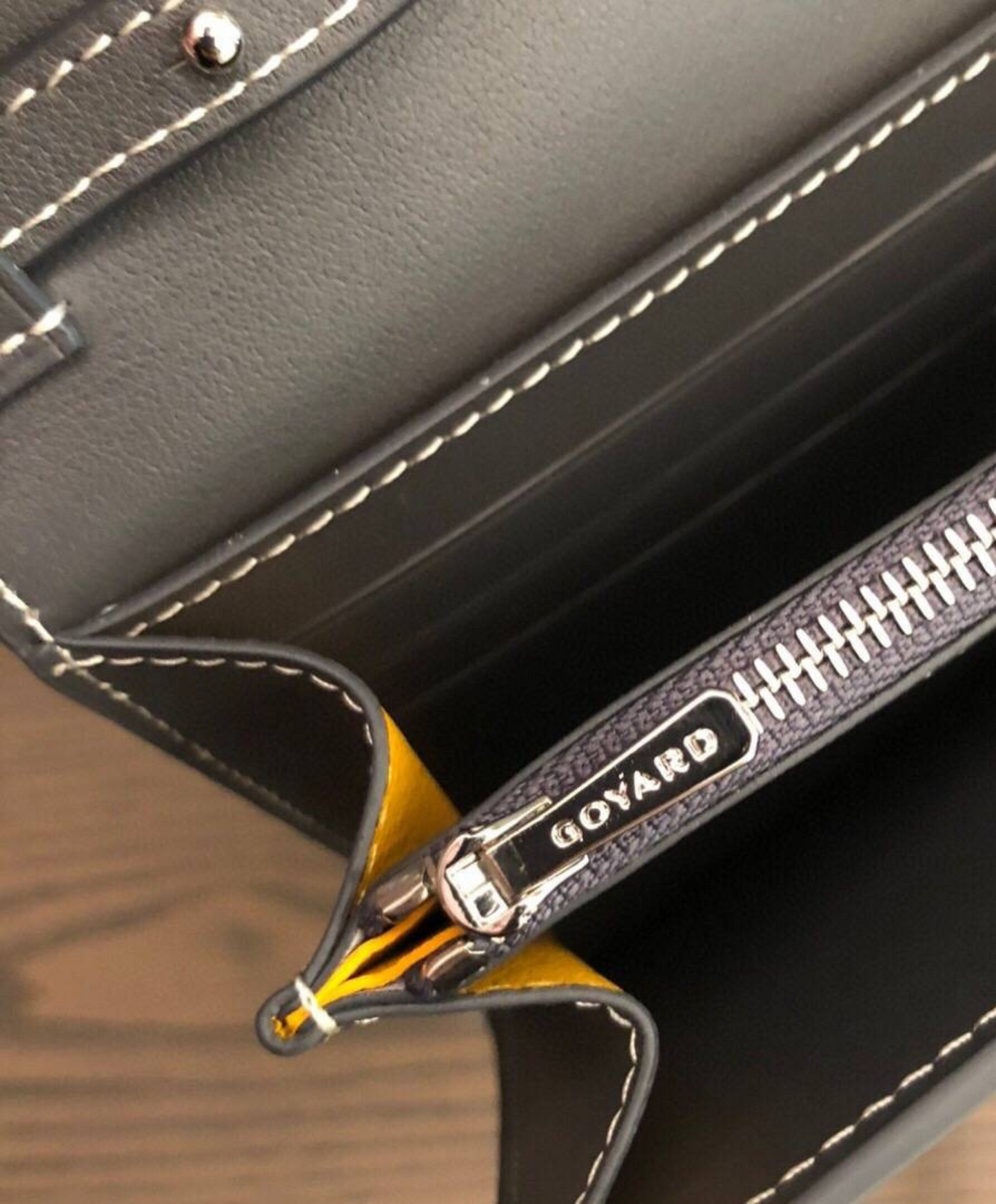 Varenne Continental Wallet