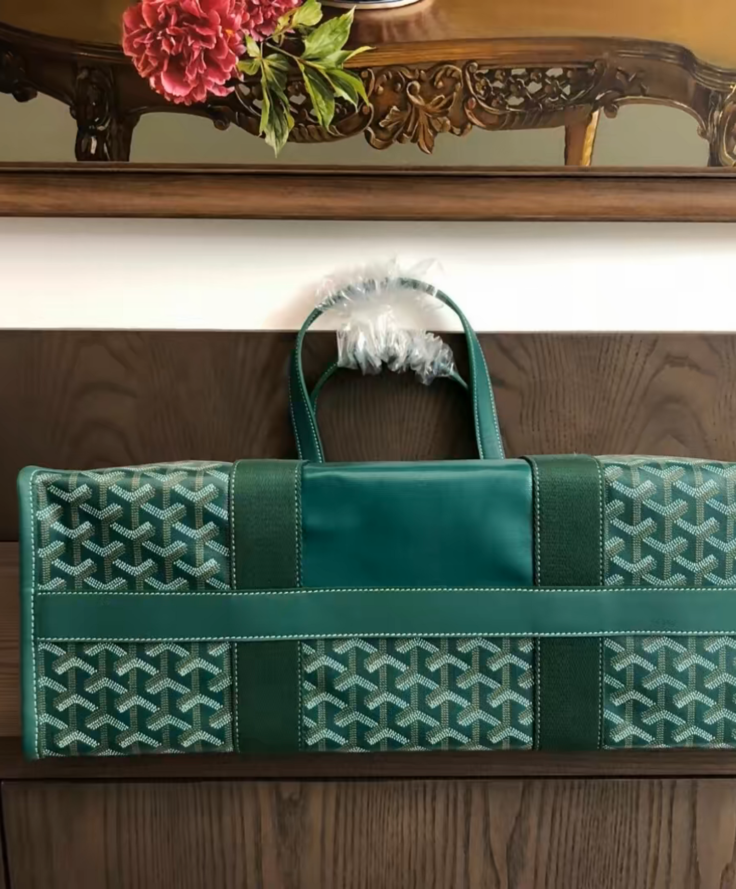 Villette MM Tote Bag