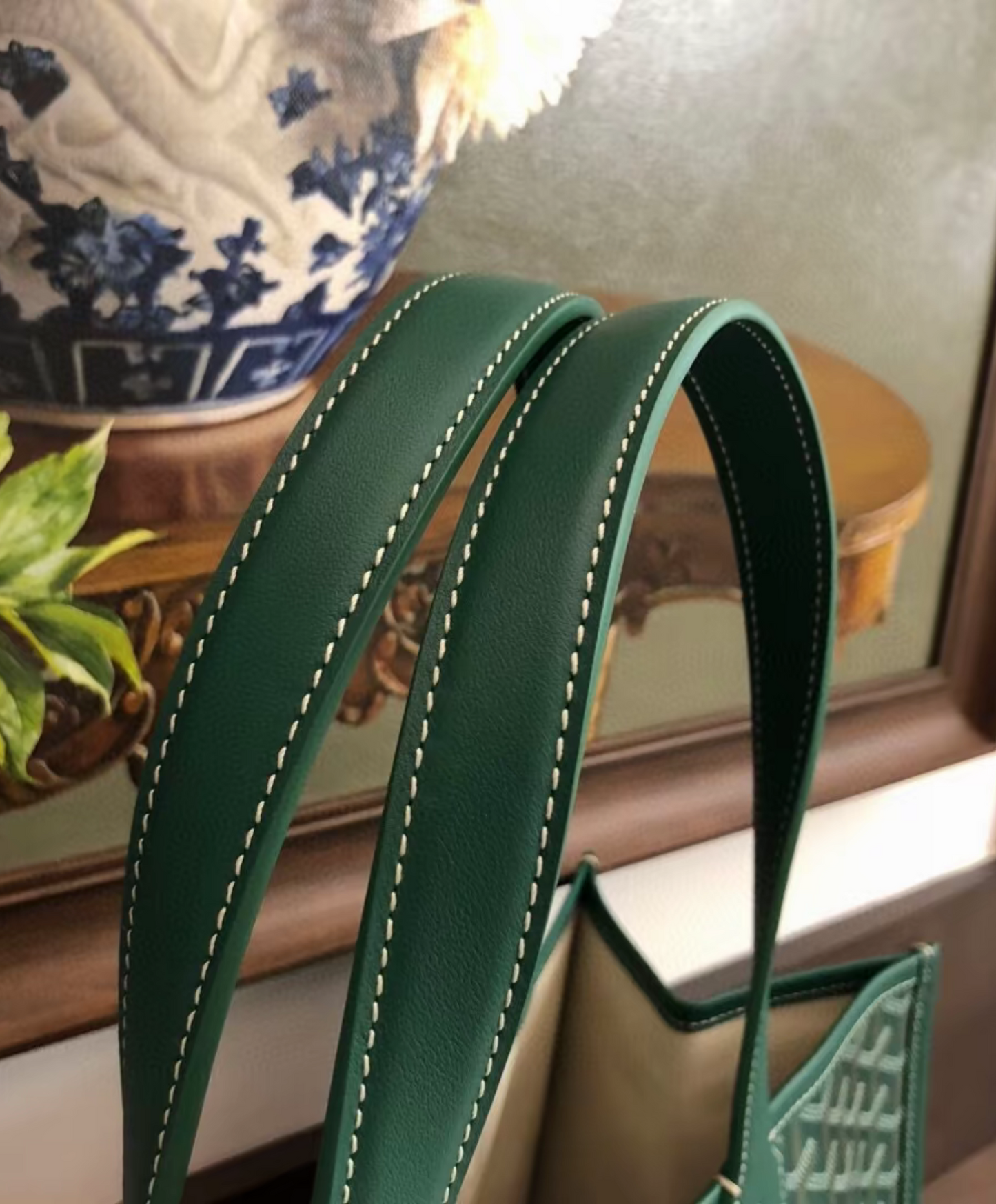 Villette MM Tote Bag