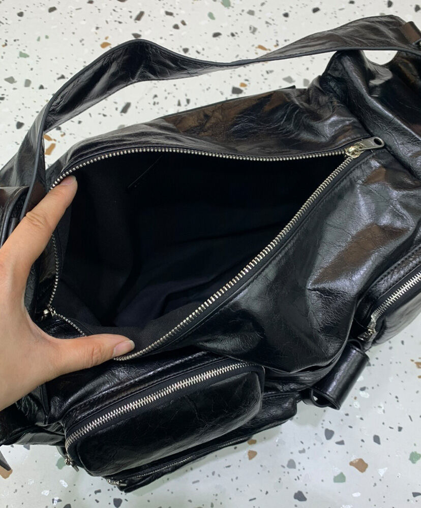 Superbusy Large Cracked-Leather Tote Bag