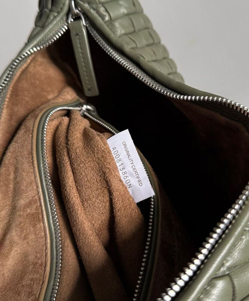 Veneta Intrecciato Medium Leather Shoulder Bag