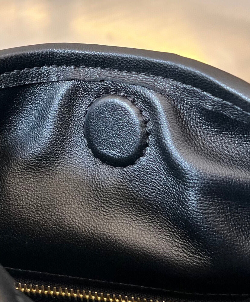 Hop Small Leather Shoulder Bag