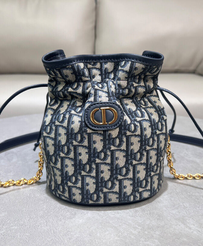 30 Montaigne Mini Bucket Bag with Drawstring